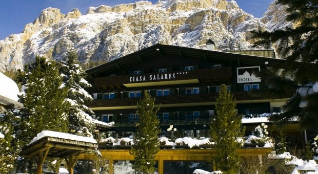 Отель CIASA SALARES 4*s    (San Cassiano)