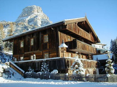 Резиденция  Chalet Morin   (Corvara-Colfosco)
