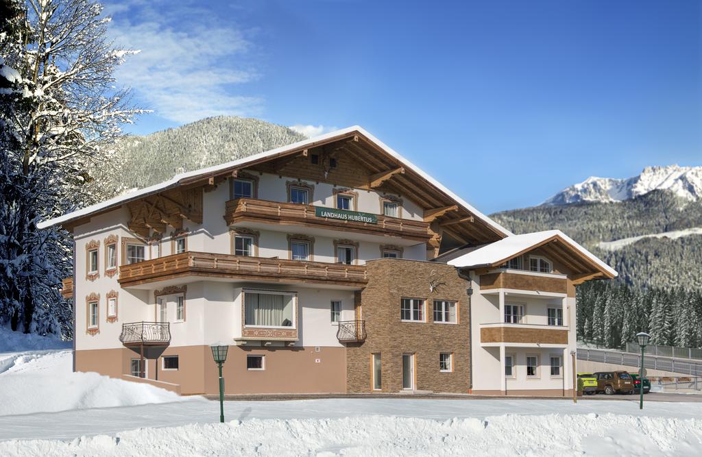 GARNI LAND HAUS HUBERTUS 3*